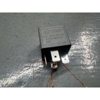 Реле вентилятора Audi A6 C5 (S6,RS6) 1990  141951253B,V23134-B52-X227
