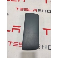 Пластик моторного отсека левый Tesla Model S 2019 1046444-22-D,1024238-05-B,105730227