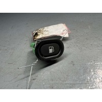 Кнопка открытия лючка топливного бака Saab 9-5 1 1999 4617544,156797