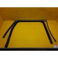 Уплотнитель опускного стекла Volkswagen Touareg NF 2011 7P0839432L