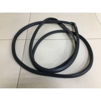 Уплотнитель двери Mitsubishi Mitsubishi Pajero/Montero Sport (KH) 2008-2015 MN136733