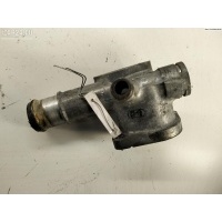 Фланец (тройник) системы охлаждения Volkswagen Bora 1999 038121133A