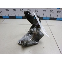 Кронштейн промежуточного вала Land Rover Freelander 2 (2007 - 2014) LR024760