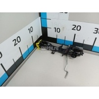 Кронштейн ручки Toyota Avensis III (2009 - 2018) 6920205032