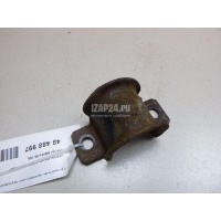 Кронштейн крепления переднего стабилизатора Mazda Mazda 3 (BL) (2009 - 2013) BBM428155