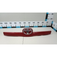 Накладка двери багажника Toyota Verso (2009 - 2018) 768110F905