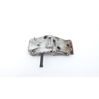 Кронштейн компрессора кондиционера BMW 5-Series G30 2018 11167619250, 7619250