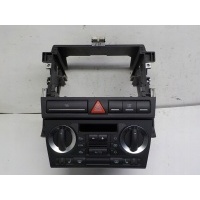 Audi a3 ii 8p консоль центральная 8p0858005d 8p0820043ah