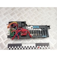 Блок предохранителей Volvo S80 2001 518828108,30728008