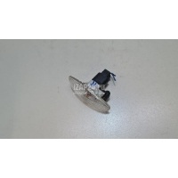 Повторитель на крыло белый Hyundai-Kia i10 (2007 - 2013) 923012F010