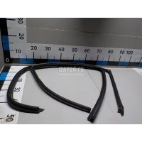 Уплотнитель стекла двери BMW 3-serie F30/F31/F80 (2011 - 2020) 51357258327
