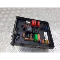 Блок предохранителей Volkswagen Golf 5 2008 1K0937125B