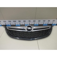 Решетка радиатора GM Zafira C (2013 - 2019) 13360826