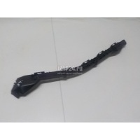 Направляющая заднего бампера правая Toyota Corolla E18 2013 5257502120
