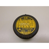 Крышка расширительного бачка Toyota Yaris (2011 - 2020) 1647551010