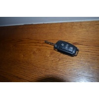 Ключ корпус пульт оригинал audi a6 c6 4f0837220af очень хороший