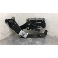 Петля капота правая Mercedes-Benz C-Класс W205/S205/C205 2017 A2058800928