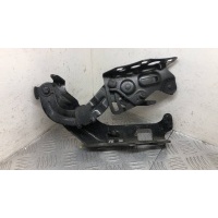 Петля капота левая Mercedes-Benz C-Класс W205/S205/C205 2017 A2058800828