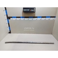 Накладка стекла переднего правого Toyota Highlander III (2013 - 2019) 757100E070