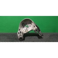Кронштейн двигателя Volvo V50 2006 30778783