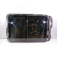 Стекло панорамной крыши Volkswagen Touareg 2012 7P0877055, 7P0877297A,7P0959591B,7P0959591C