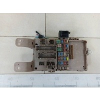 Блок предохранителей Toyota Toyota Corolla E120 2001-2007 8273002040