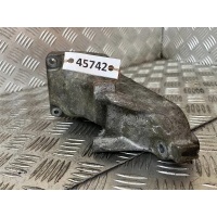 Кронштейн двигателя Mercedes C W203 2000-2007 2006 A6112230704