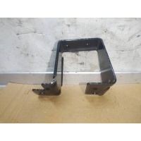 Кронштейн Audi Q5 8R 2011 8R0813383H