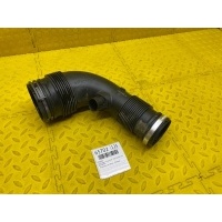 Патрубок Volkswagen Touareg NF 2011 7P6129571