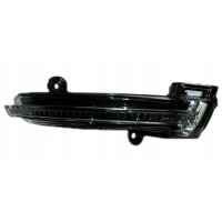 Поворотник зеркала правая renault megane iv 15 -