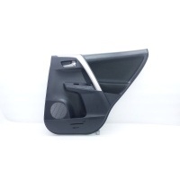 Обшивка двери Toyota RAV4 44 2018 6763042570C0