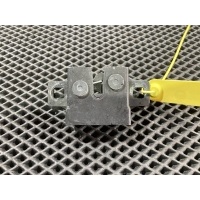 Замок капота Land Rover Defender 2 2019 FPS500020,C2Z32581,LR173840,LR138825,5H2216700BD,LR001766,LR006268,LR007600,LR050992,LR065339
