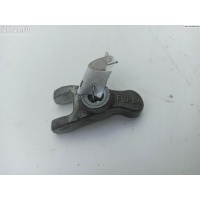 Скоба (кронштейн) крепления форсунки Opel Astra H 2005 B148