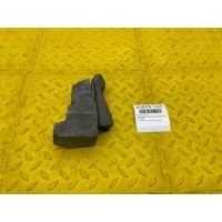 Уплотнитель Volkswagen Touareg NF 2011 7P6864759