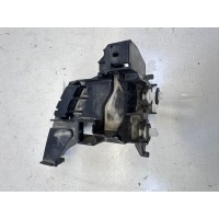 Кронштейн фонаря LEXUS LX570 3 2016-2023 5256360080