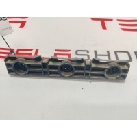 Кронштейн Tesla Model S 2019 1003691-00-B