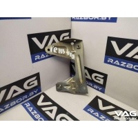 Кронштейн Audi Q7 4L 2008 7l0971262