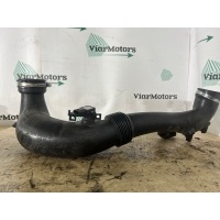 Патрубок воздушного фильтра mercedes c W205 2018 A2740900329, A2740900329, a2740900329