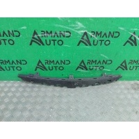 Кронштейн решетки радиатора верхний Mercedes C-Class W205 2014-2021 A2058851165