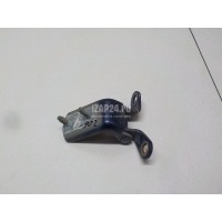Петля двери задней правой нижняя Toyota Land Cruiser (90)-Prado (1996 - 2002) 6877002040