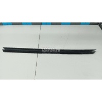 Уплотнитель стекла двери BMW 1-serie E87/E81 (2004 - 2011) 51337066603