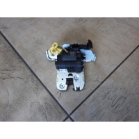 Audi q2 17 - замок крышки багажника tylnej багажника 81a827506