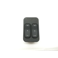 Кнопка стеклоподъемника переднего левого Opel Corsa C (2000-2003) 2001 13363202, 24409205