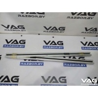 Направляющая шторки багажника (салазки) Audi Q7 4M 2008 4L0863555C, 4L0863556C