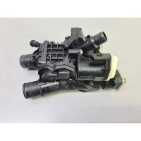 Корпус термостата Ford Kuga 2 2019 2264810, 9804160380, DS7Q8A586AB