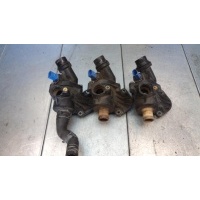 Корпус термостата Audi A4 B7 2004 06B121111G