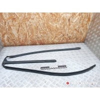 Уплотнитель двери передней правой Mercedes-Benz Viano W639 2013 A6396970198,A6396970498,A6396970598