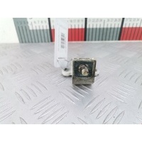 Петля крышки (двери) багажника Skoda Fabia 2 (5J) (2007-2014) 2013 ,5J0827301