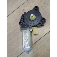 Мотор стеклоподъемника задний правый Mercedes Benz C-CLASS (W203), 2000 - 2007 2006 A2038203042