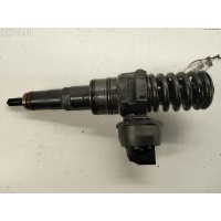 Форсунка топливная Volkswagen Passat B6 2005 038130073bk